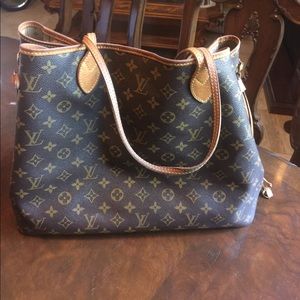 Louis Vuitton Neverfull MM Monogram